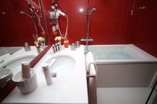 Divina Boutique Hotel