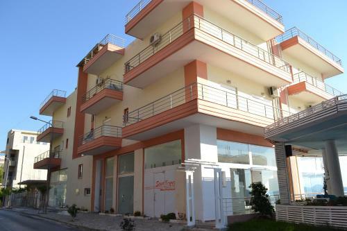 Alba Apartments