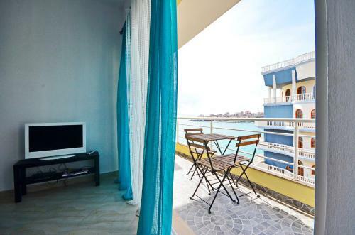 Alba Apartments