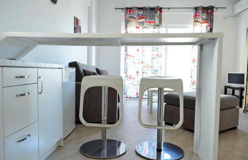 Alba Apartments
