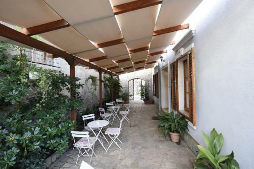 Rose Garden Hotel