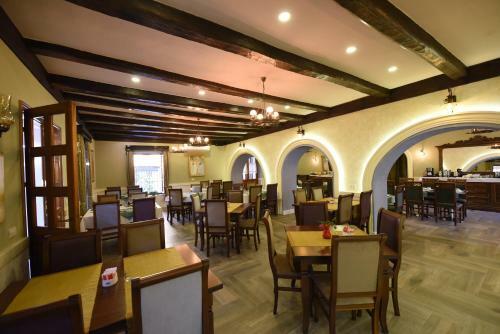 Rose Garden Hotel