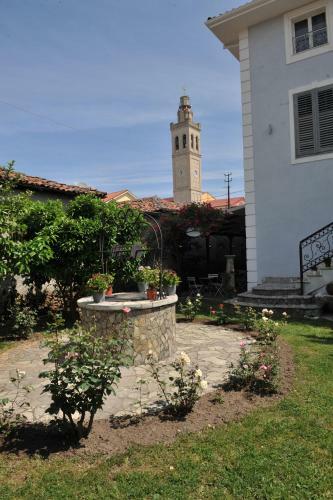 Rose Garden Hotel