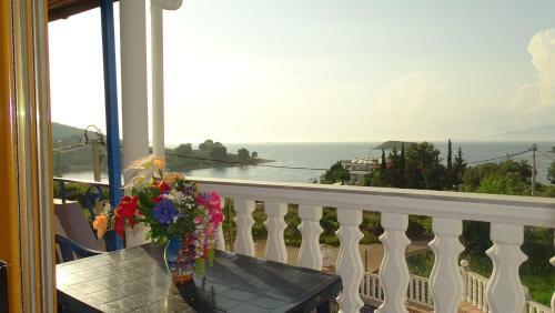 Hostal Mondi's Guest House