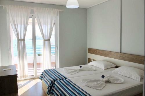 Aquamarine Apartments