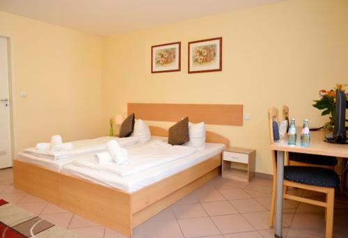 Crown Hotel