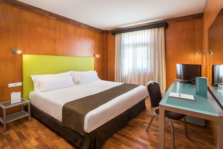 Hotel Occidental Santa Cruz Contempor�neo
