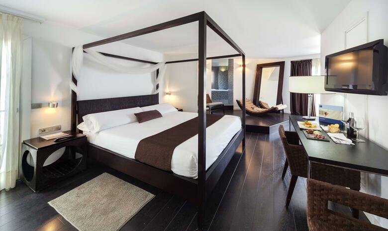 Hotel Occidental Santa Cruz Contempor�neo