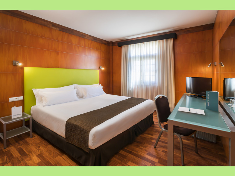 Hotel Occidental Santa Cruz Contempor�neo