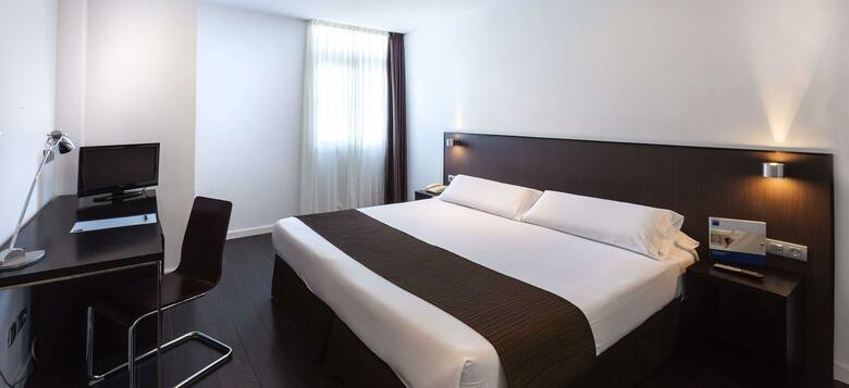 Hotel Occidental Santa Cruz Contempor�neo