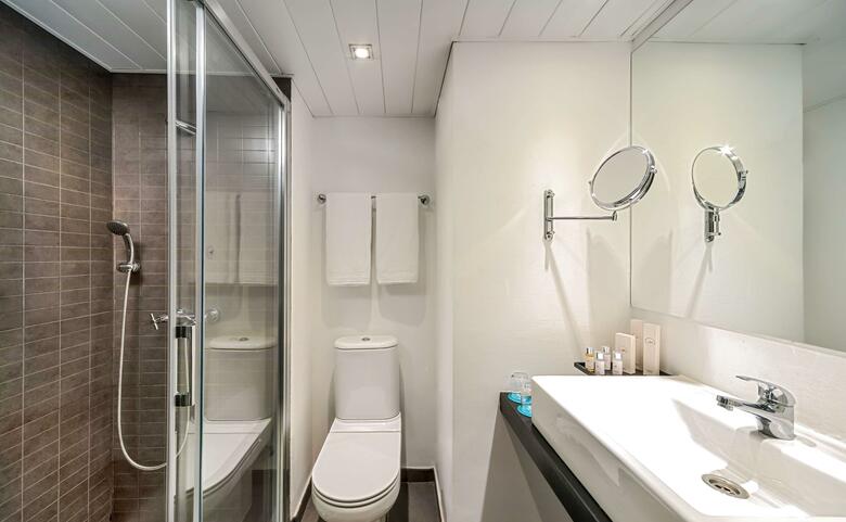 Hotel Occidental Santa Cruz Contempor�neo