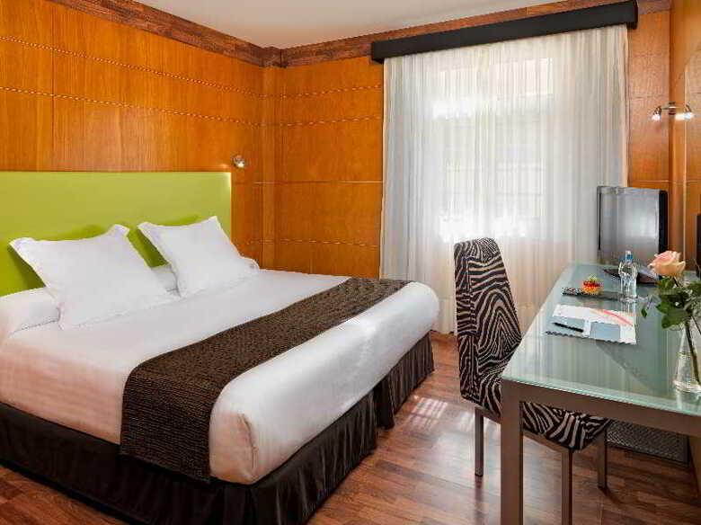 Hotel Occidental Santa Cruz Contempor�neo