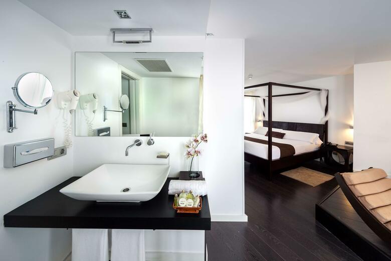 Hotel Occidental Santa Cruz Contempor�neo
