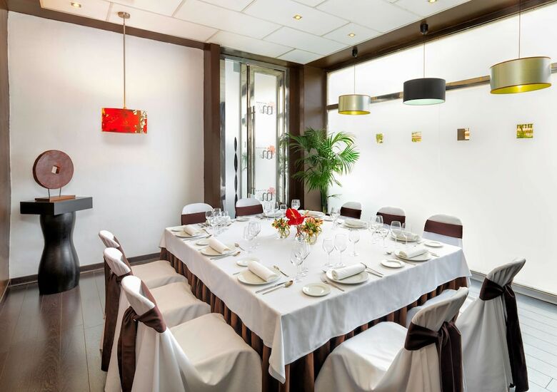 Hotel Occidental Santa Cruz Contempor�neo
