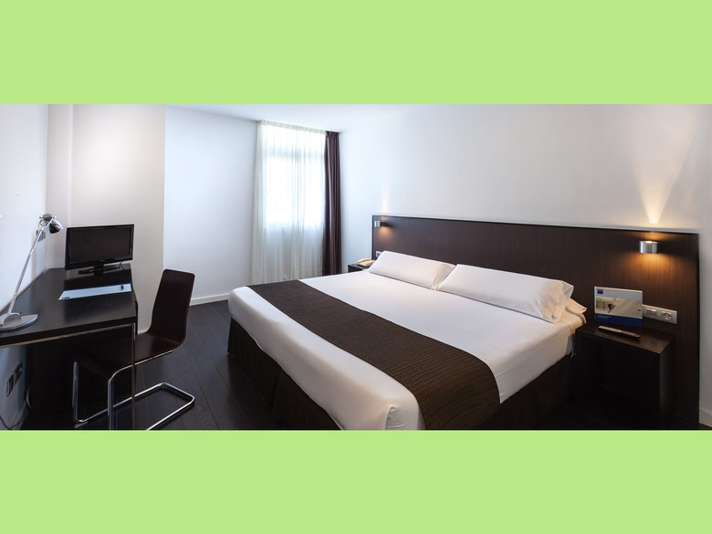 Hotel Occidental Santa Cruz Contempor�neo