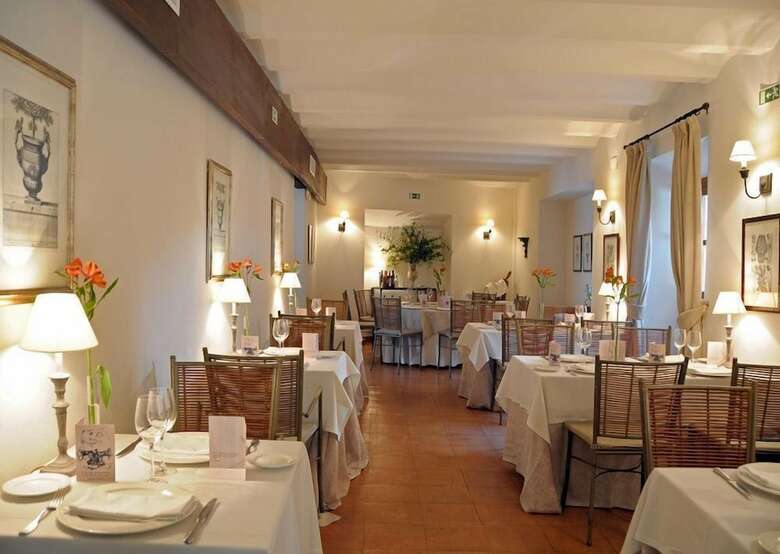 Hotel Puerta De La Luna