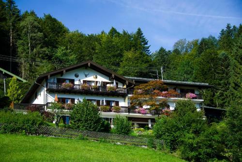 Hostal Landhaus Am Bergwald