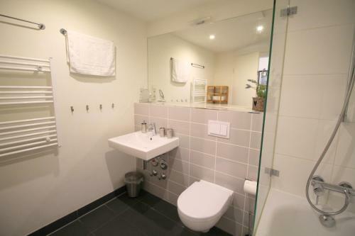 Holiday At Alexanderplatz Apartments