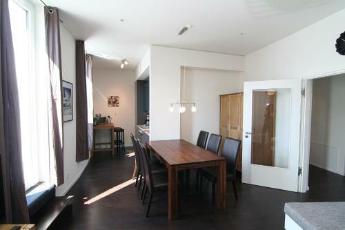 Holiday At Alexanderplatz Apartments