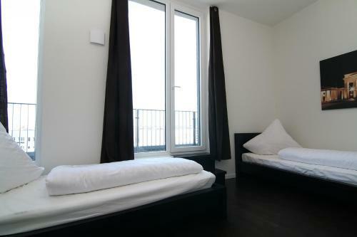 Holiday At Alexanderplatz Apartments