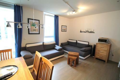 Holiday At Alexanderplatz Apartments