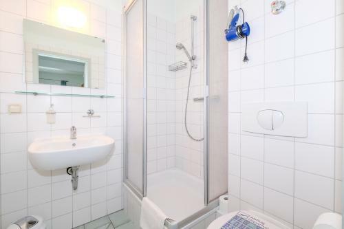 Hotel Garni Und Gastst�tte Zum Holzf�ller