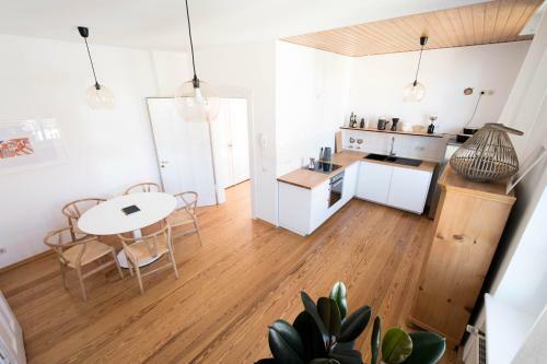 Apartamento Modern Design Im Klassischem Altbau