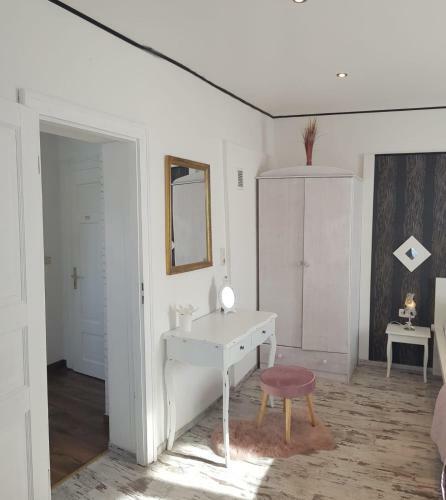 Family Apart House L.a-f�ssen