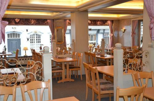 Bed & Breakfast Guesthouse Schlo�-cafe