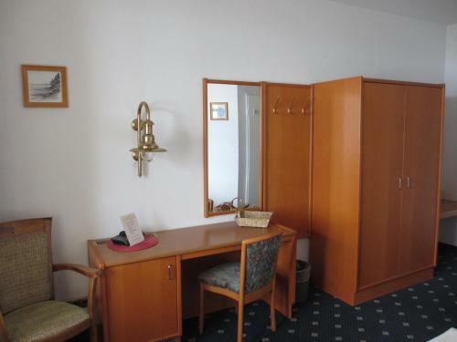 Hostal Hotel Domke Haus An Der See