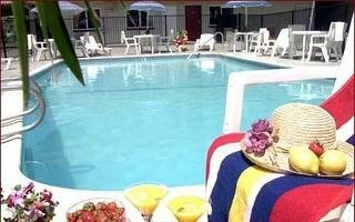 Hotel Rodeway Inn