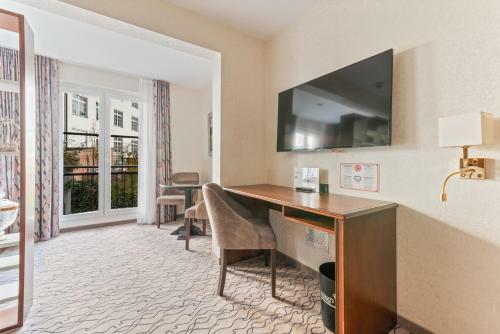 Hotel Advastay By King�s