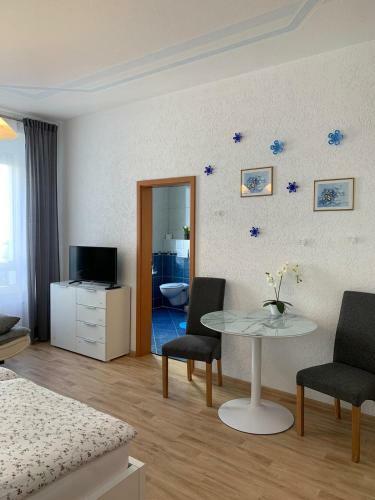 Hostal Nathalie Leser