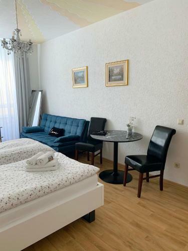 Hostal Nathalie Leser