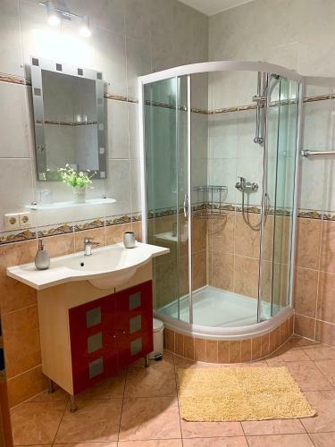 Hostal Nathalie Leser