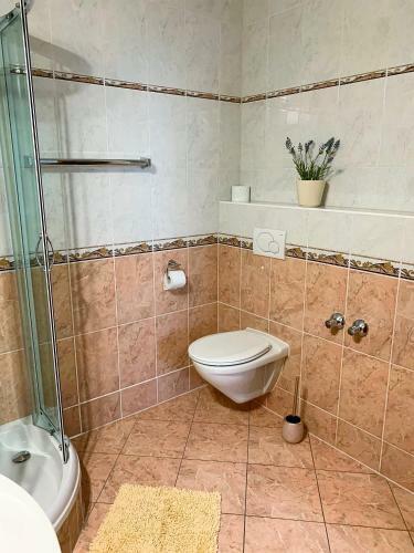 Hostal Nathalie Leser