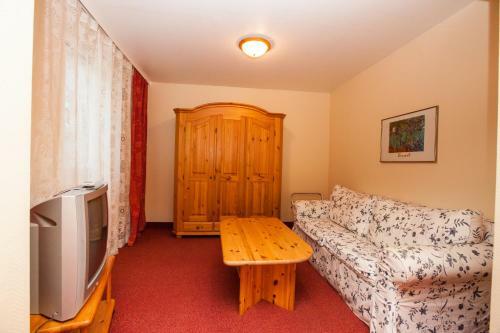 Hostal Hotel Garni G�nther
