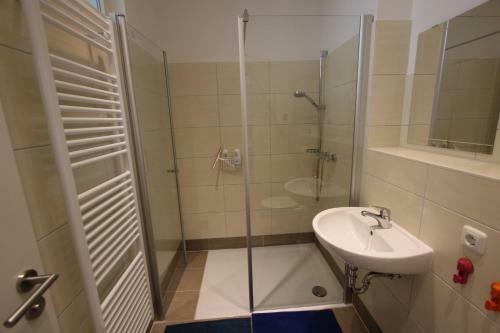 Apartamento Ferienwohnungen Am Markt Warnem�nde