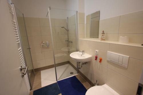 Apartamento Ferienwohnungen Am Markt Warnem�nde