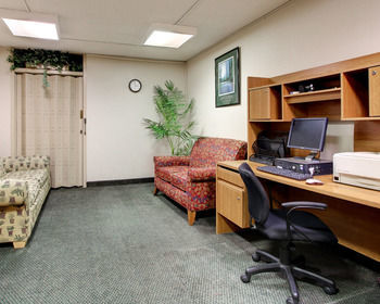 Hotel Quality Inn & Suites