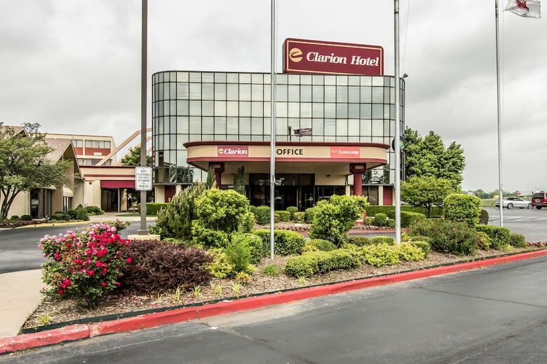 Clarion Hotel