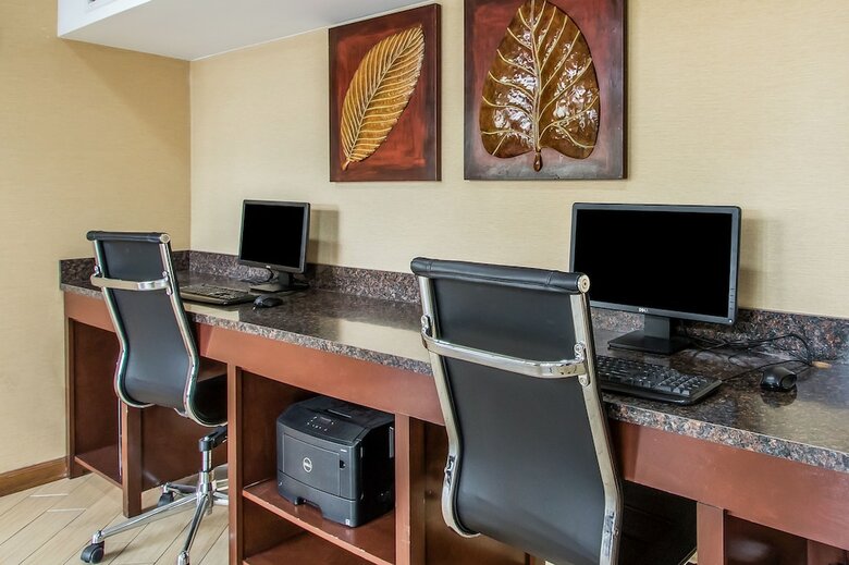 Clarion Hotel