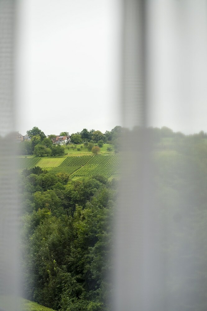 Base1 Hotel Grenzblick
