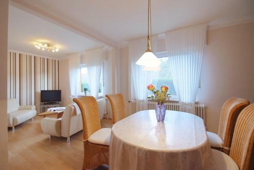 Stoevchen Caf� Hotel R-events