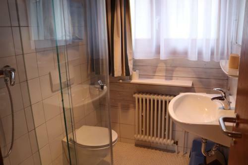 Hostal Strandhaus Hagnau