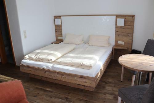 Hostal Strandhaus Hagnau
