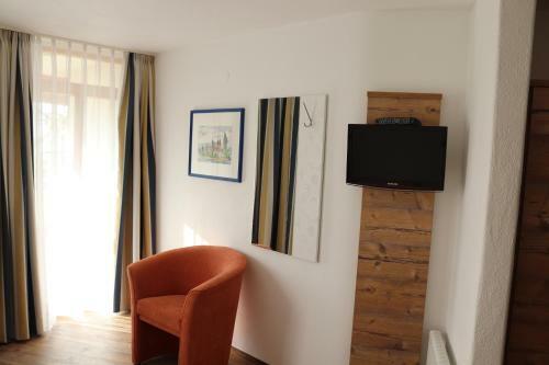 Hostal Strandhaus Hagnau