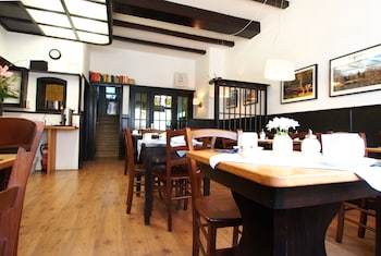 Hostal Gasthaus Hotel Bremen