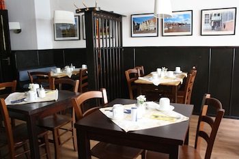 Hostal Gasthaus Hotel Bremen