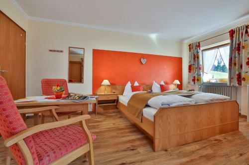 Hostal G�stehaus Hei�enlehen